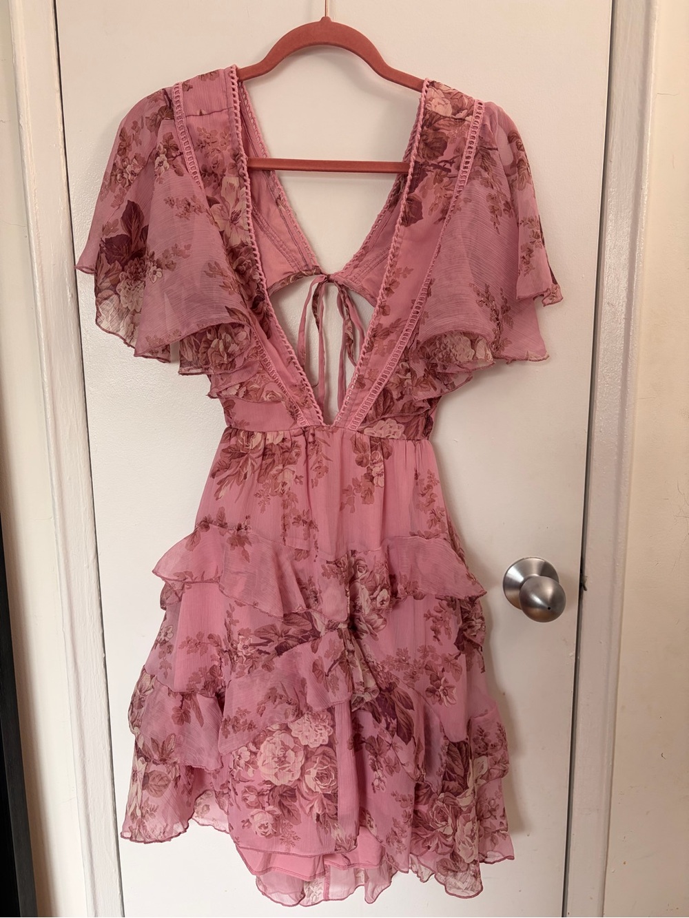 Floral Ruffle V-Neck Dress in Dusty Rose - Petite